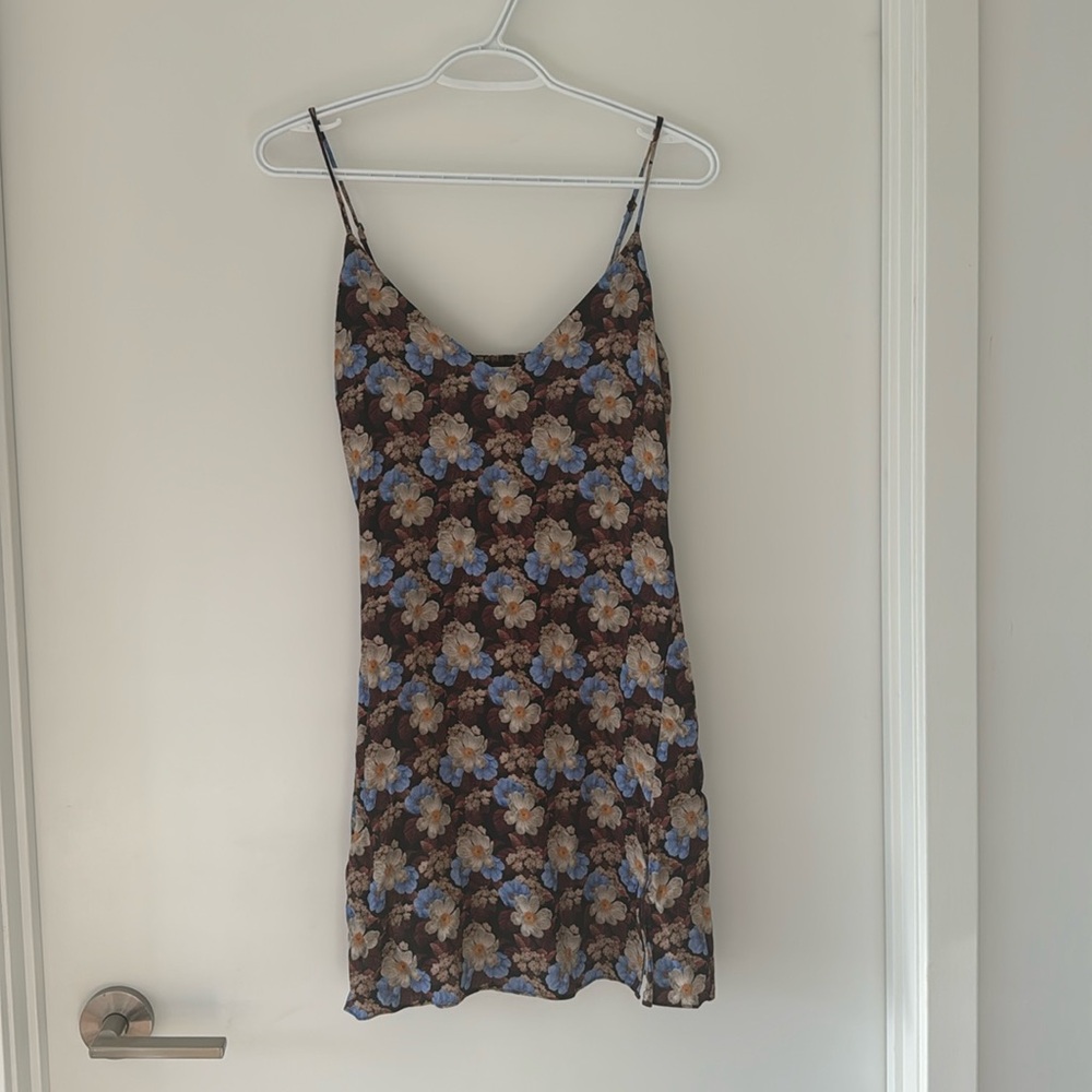 Wilfred Floral Dress - Black and Blue